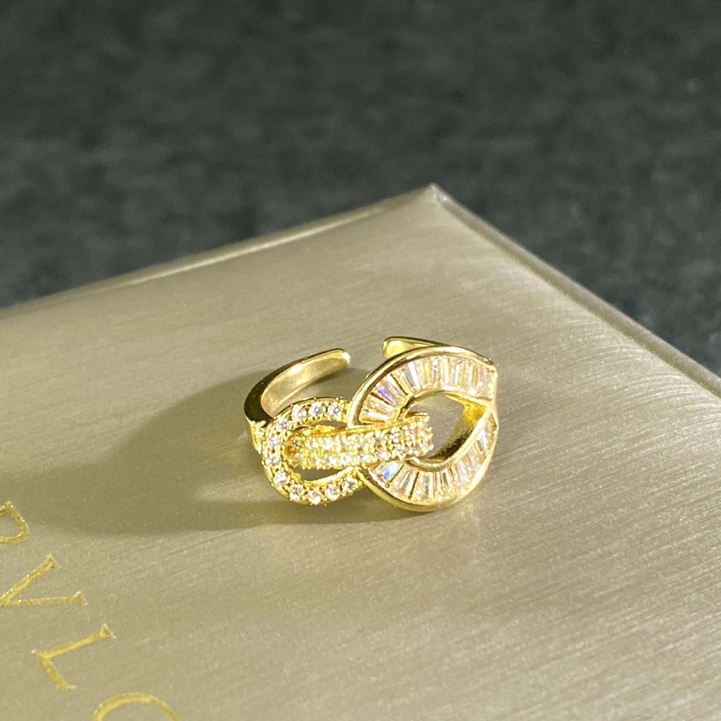 Anillo enredado grueso