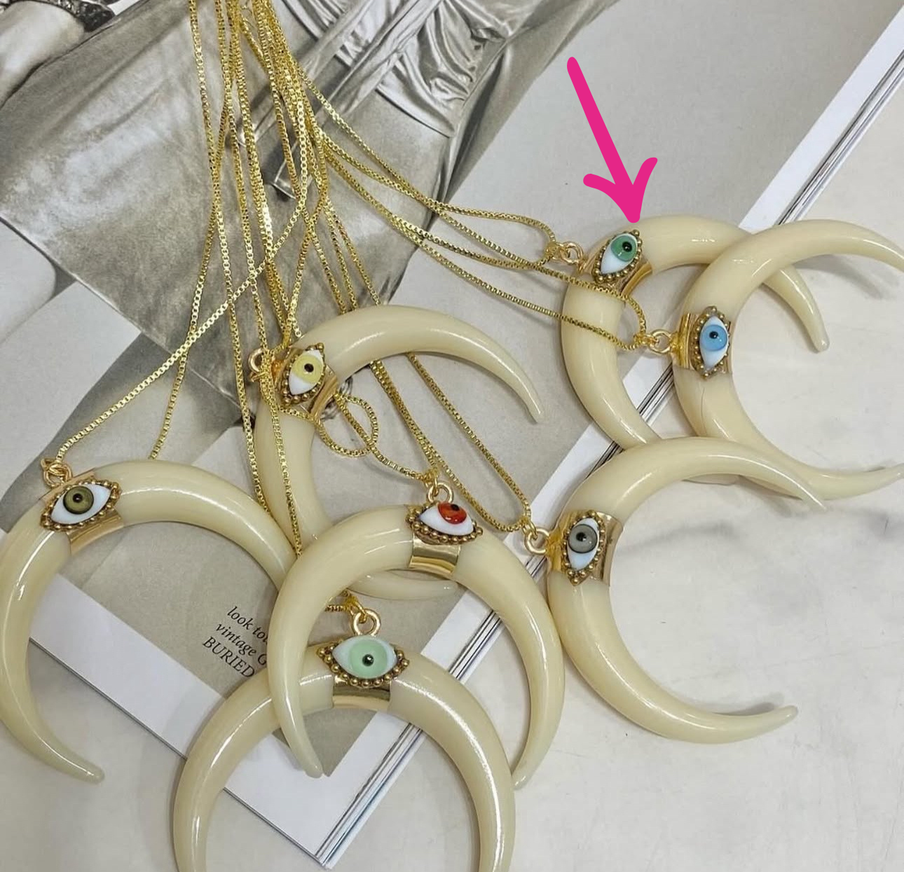 Collar cuerno