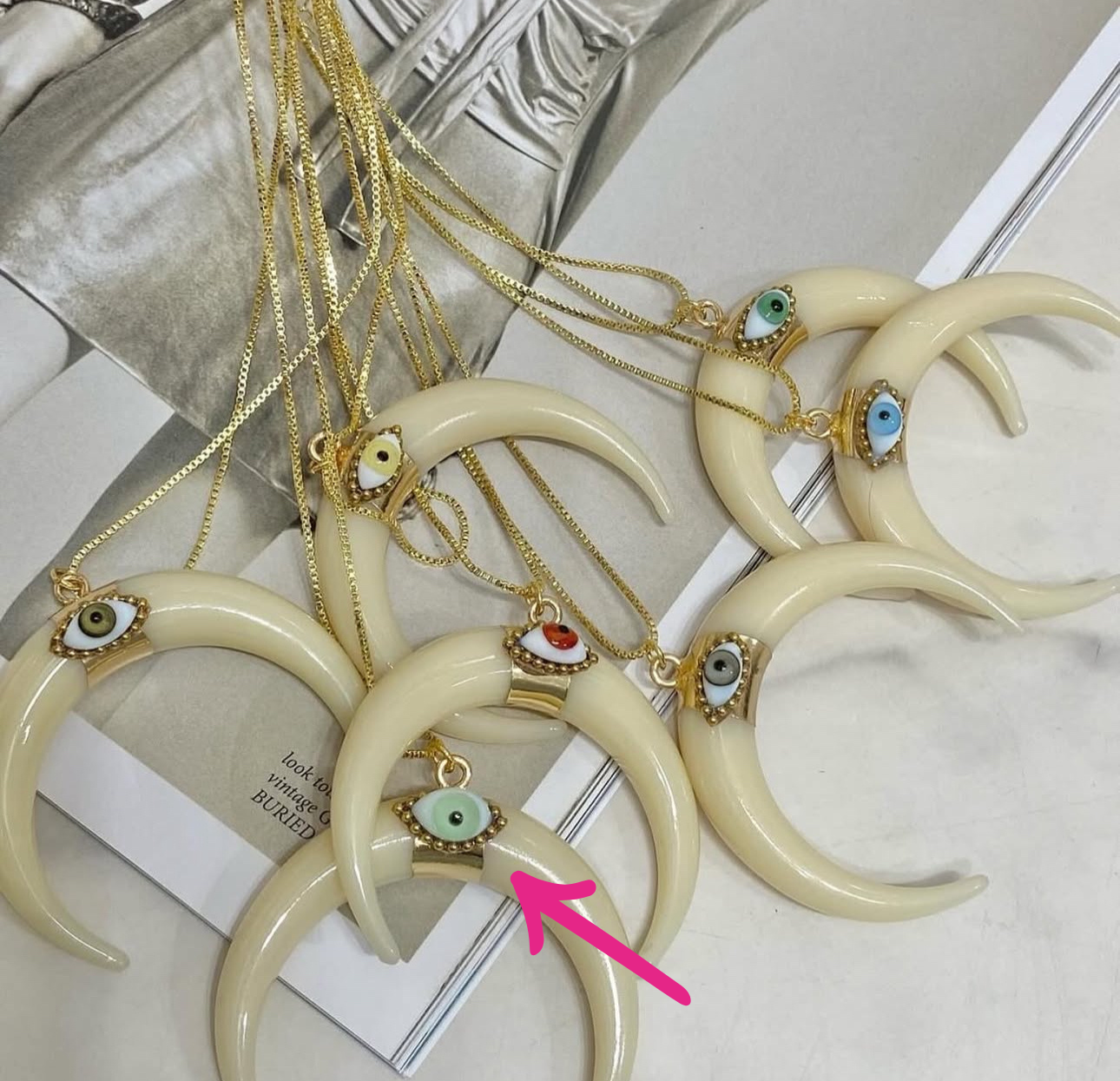 Collar cuerno
