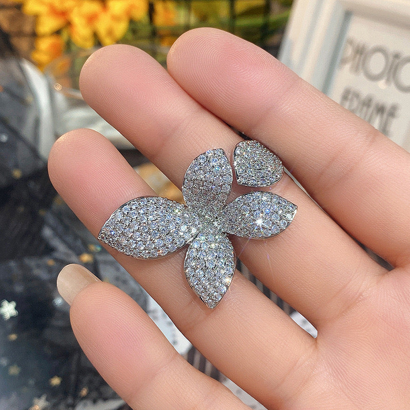 Anillo flor chuncky cristal plata