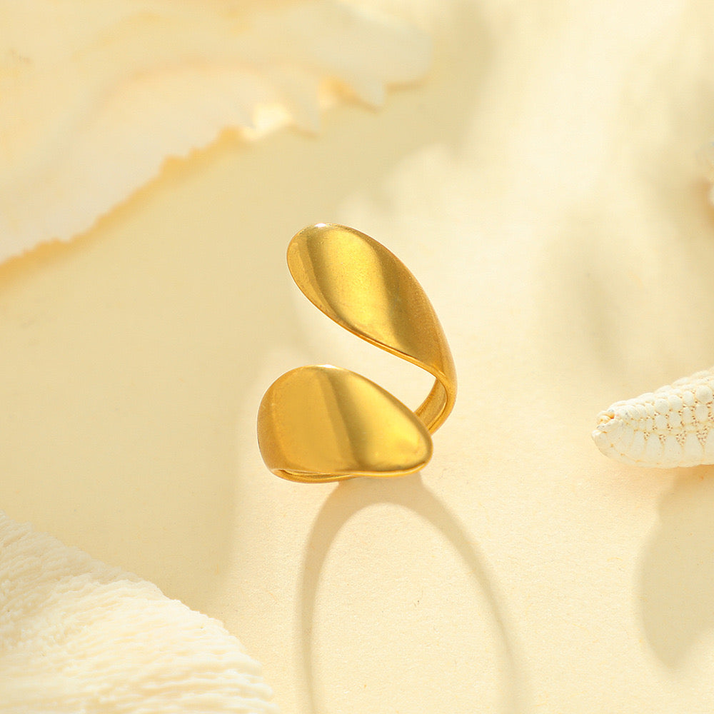 Anillo enredado dorado