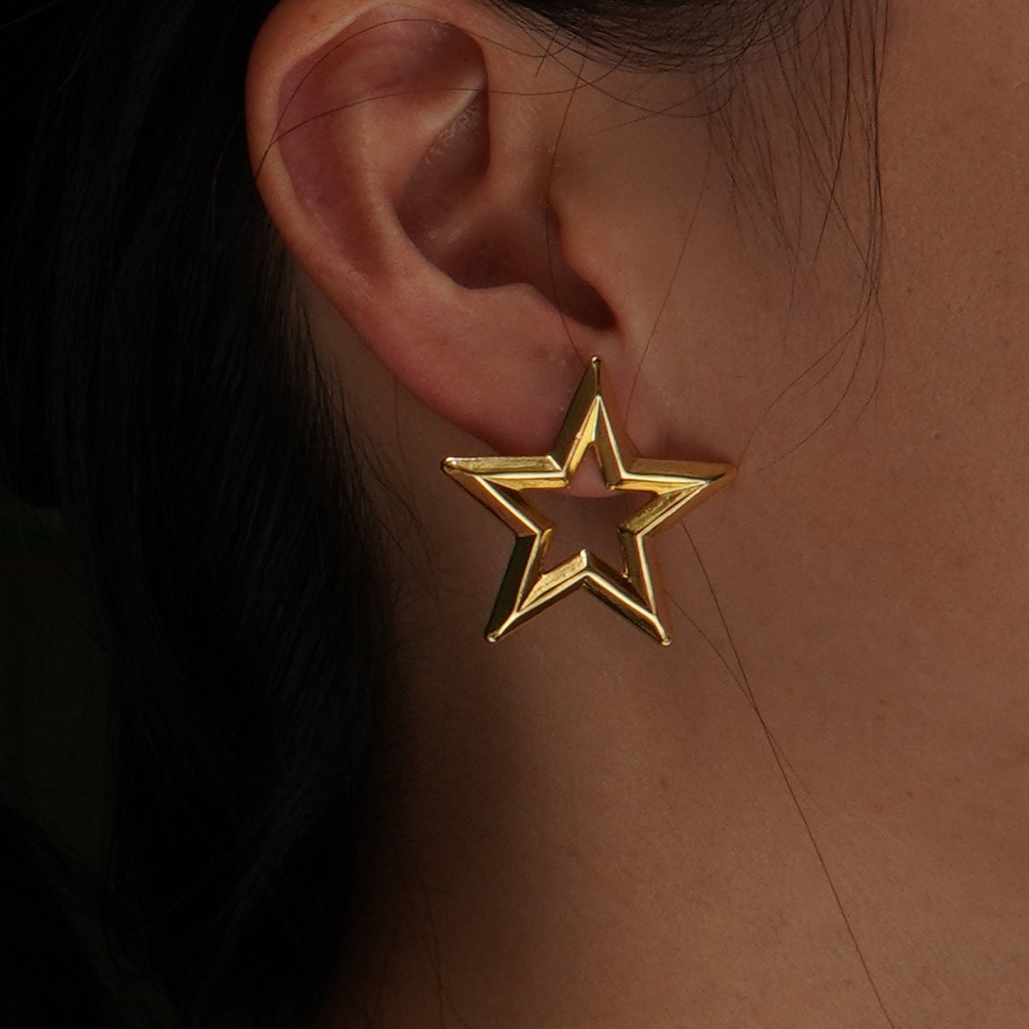 Aretes estrella contorno