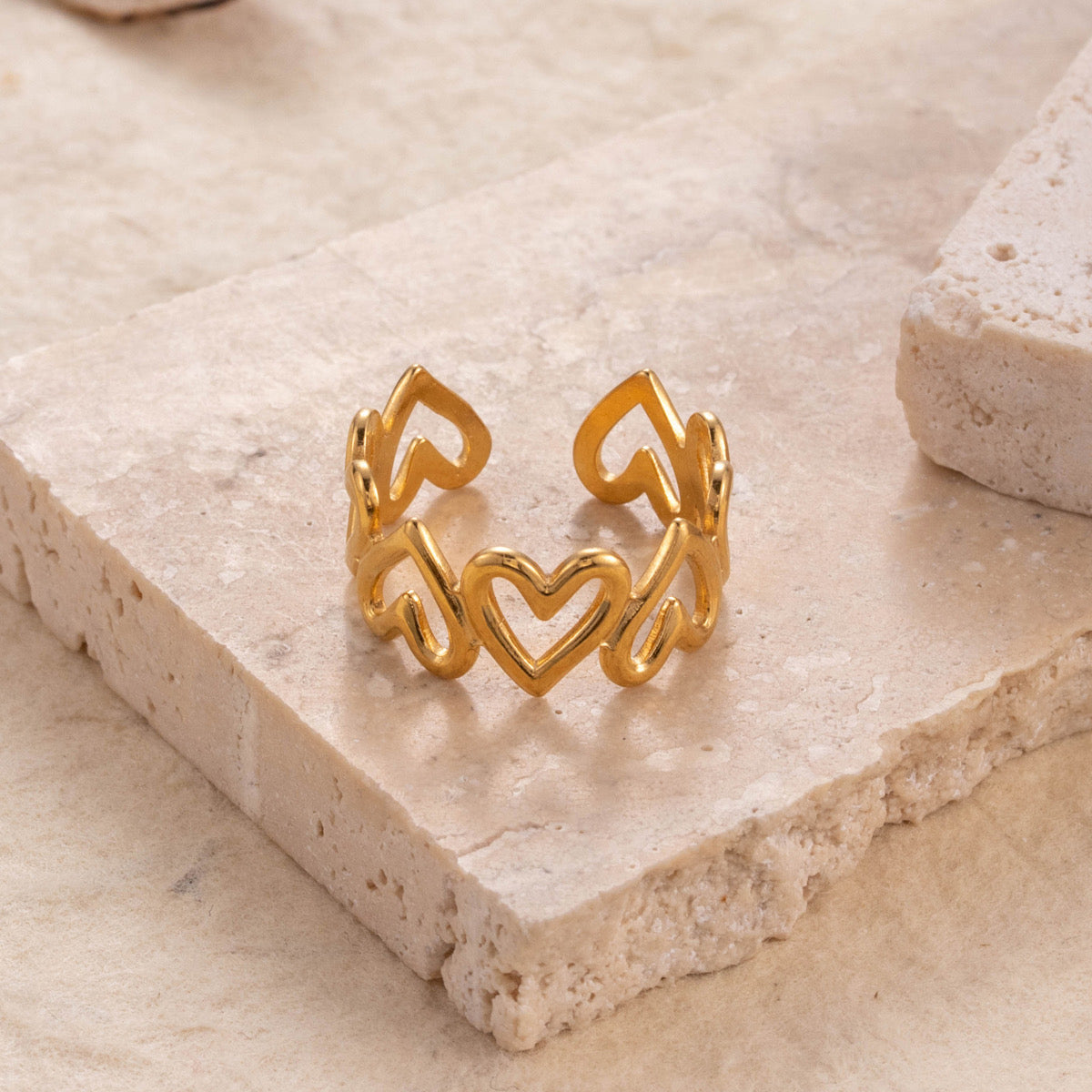 Anillo corazón tupido