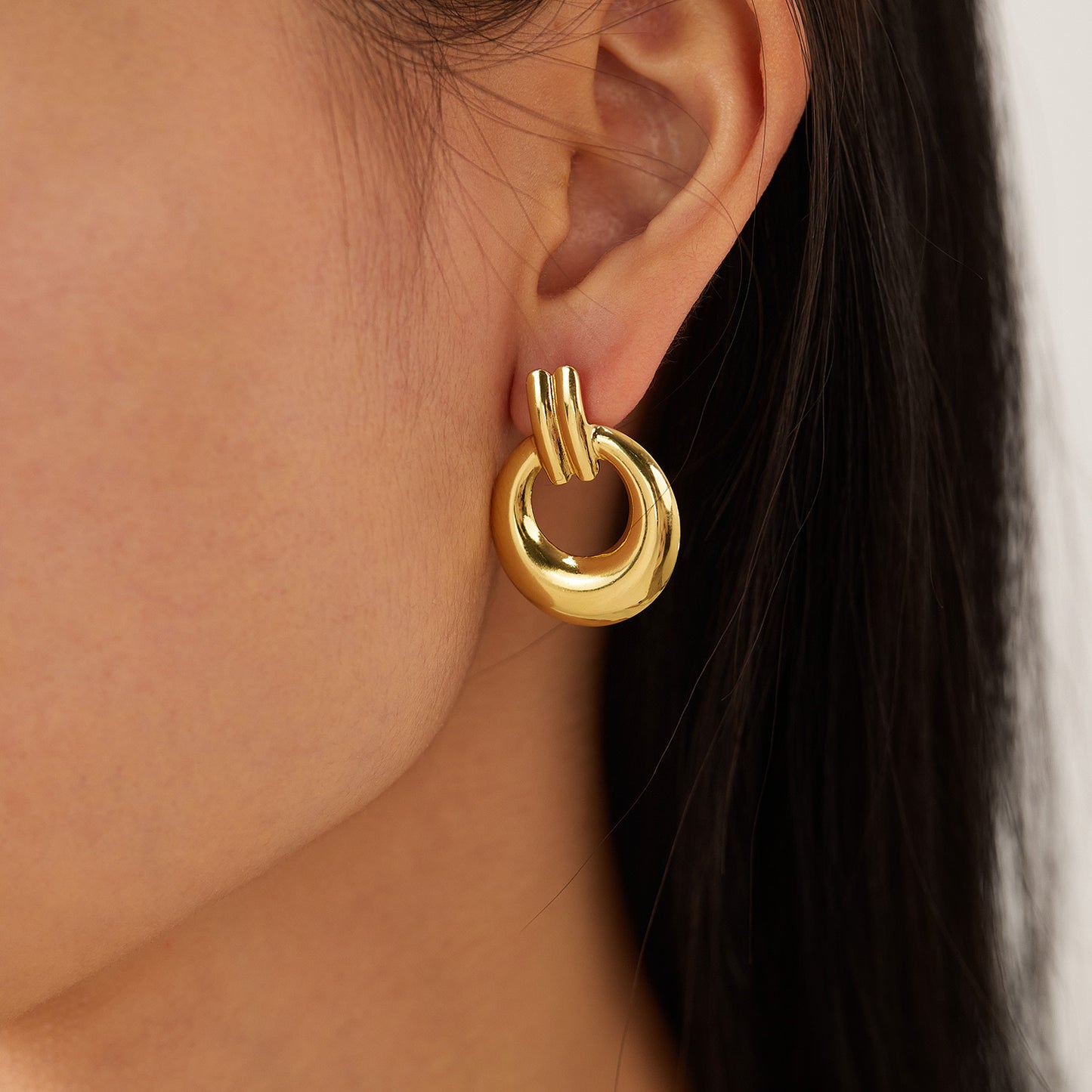 Aretes círculo elegante