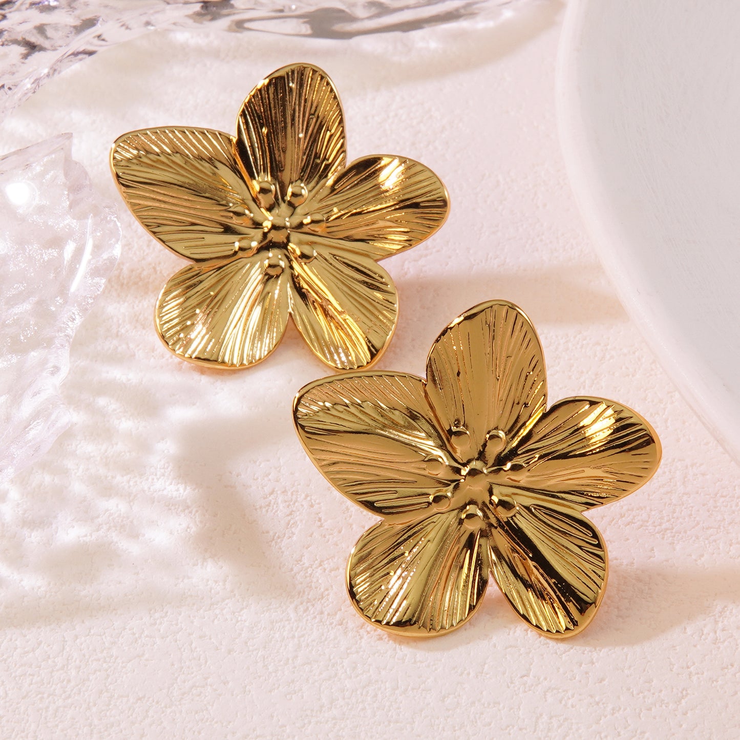 Aretes bugambilia
