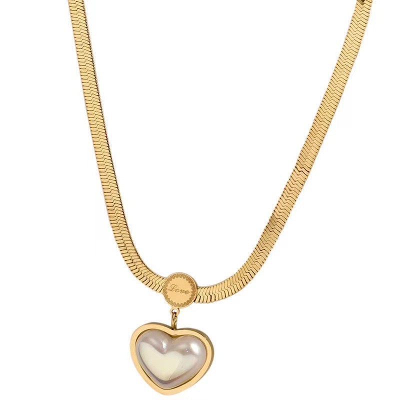 Collar planchado corazón con perla