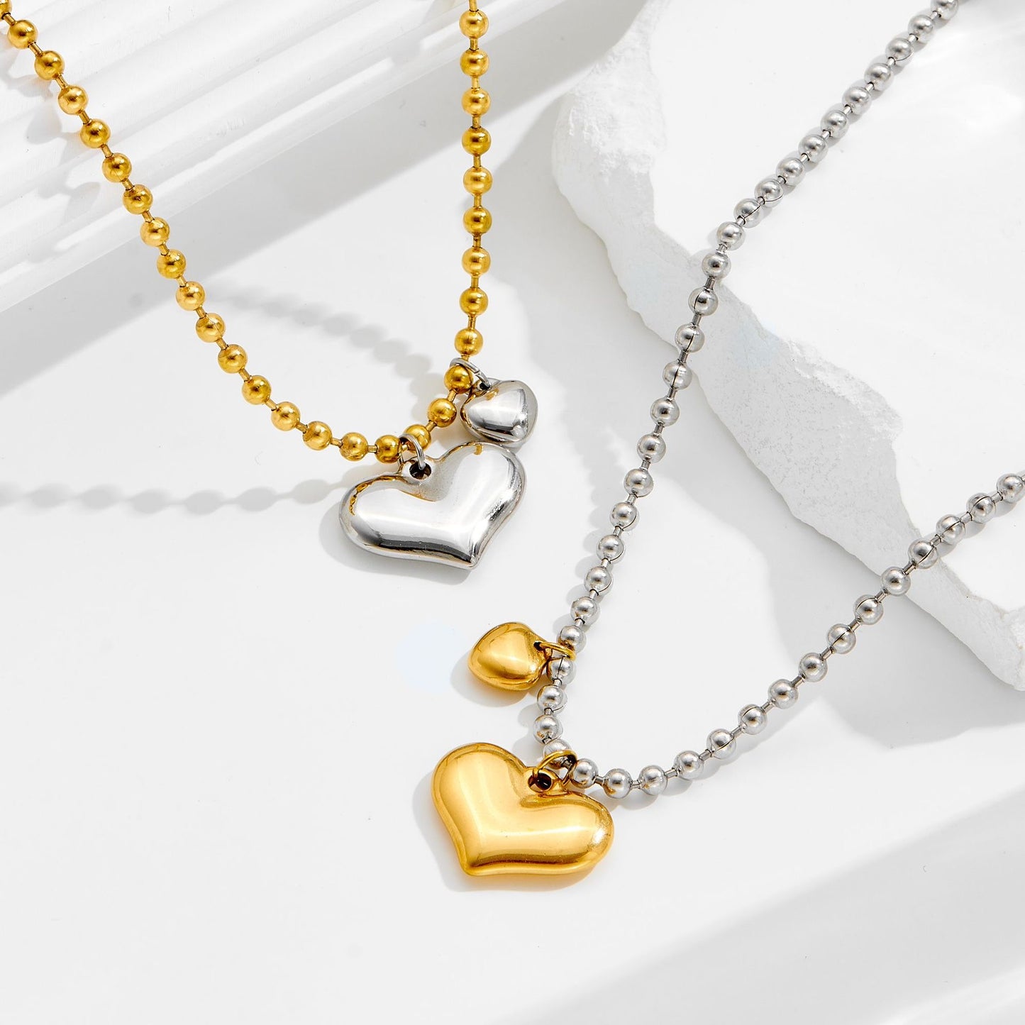 Collar cadena bitono con corazones