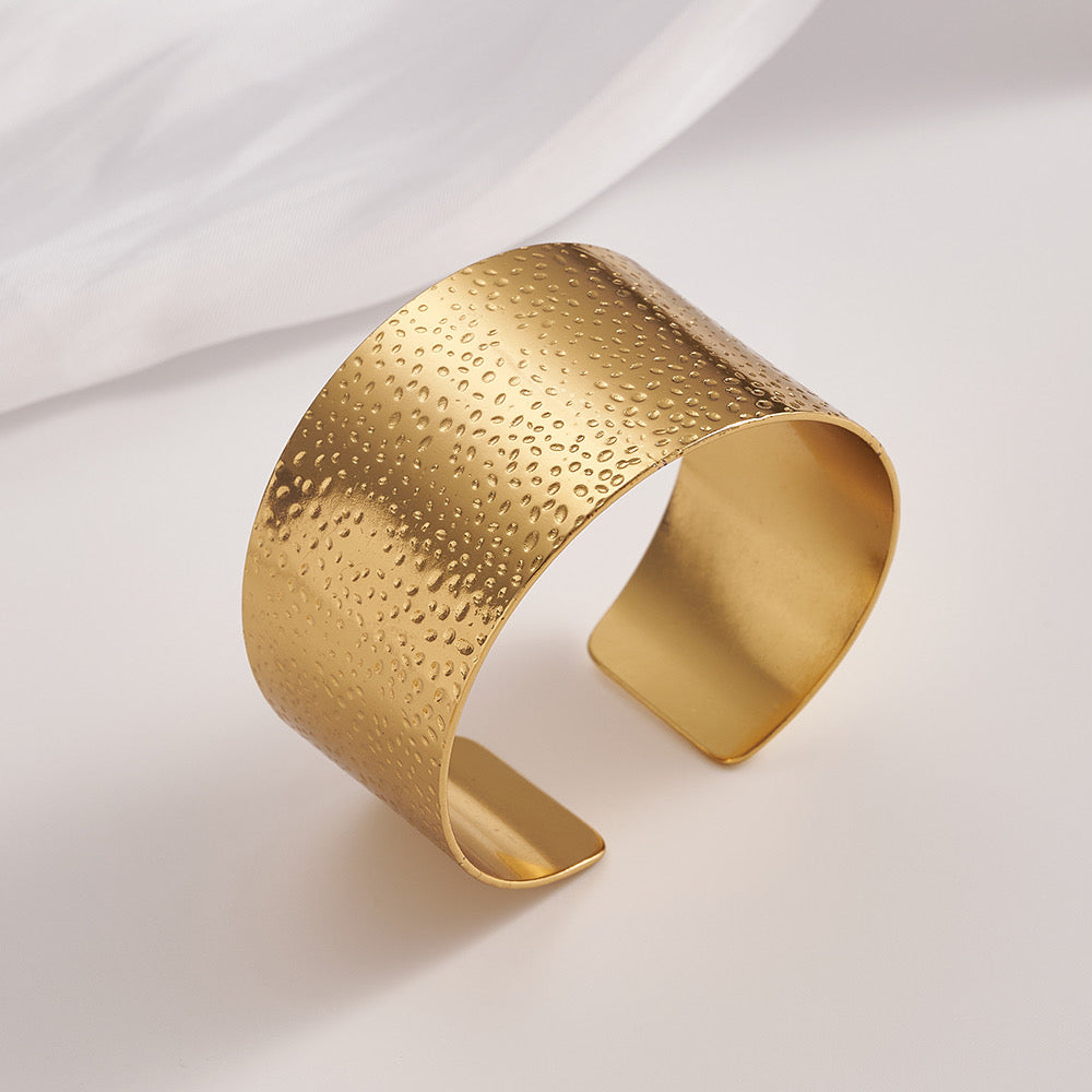 Brazalete chuncky de puntos