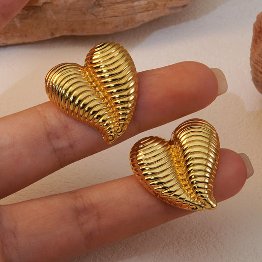 Aretes corazón rayado rareza