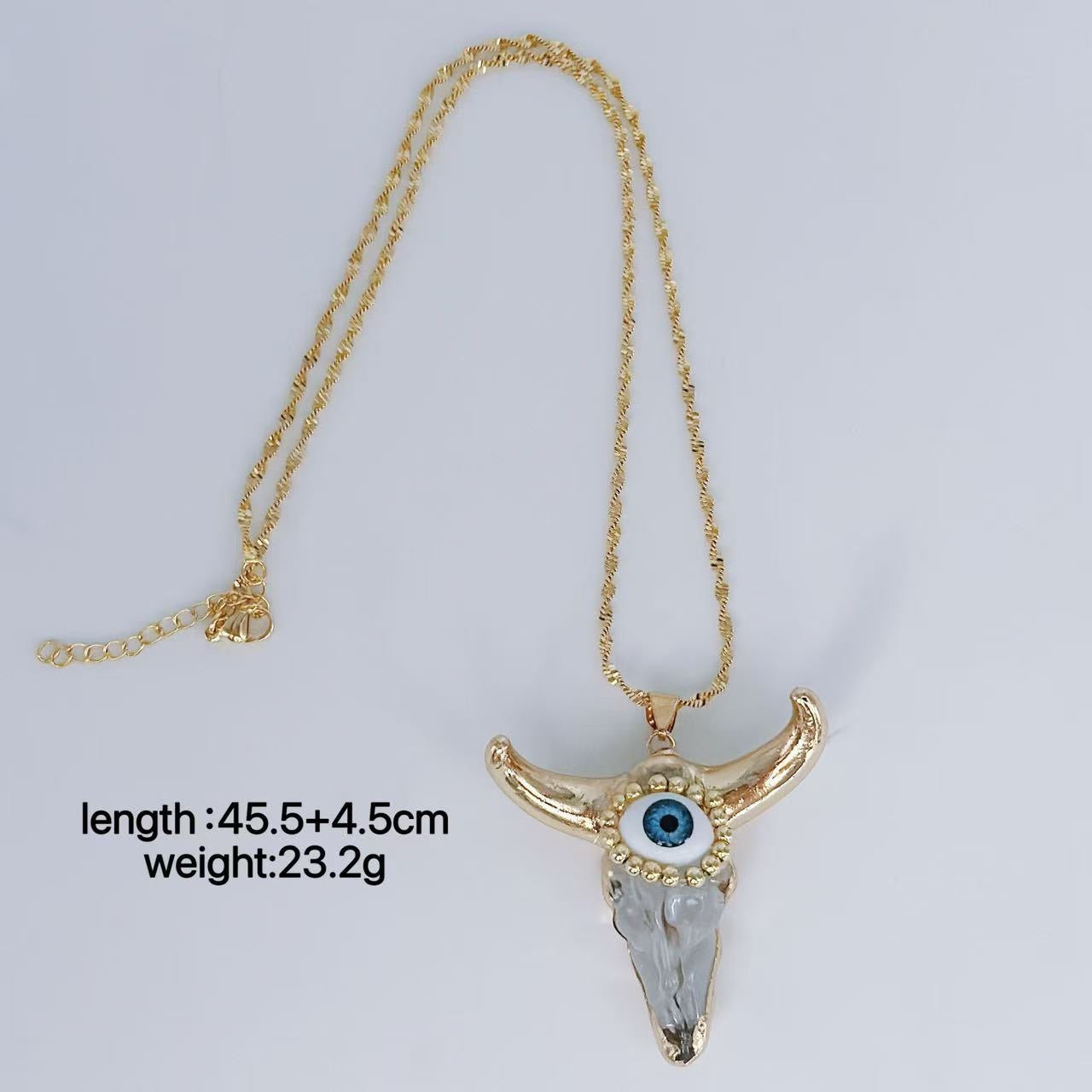 Collar toro con ojo
