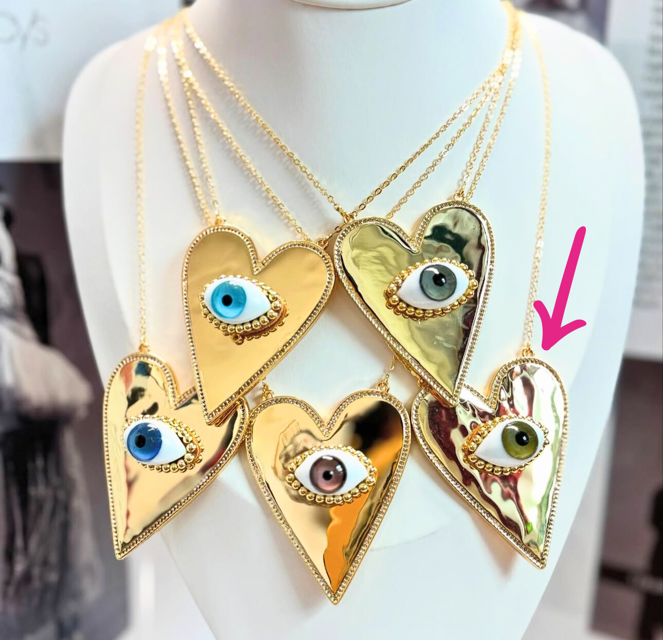 Collar corazón chuncky con ojo de cristal
