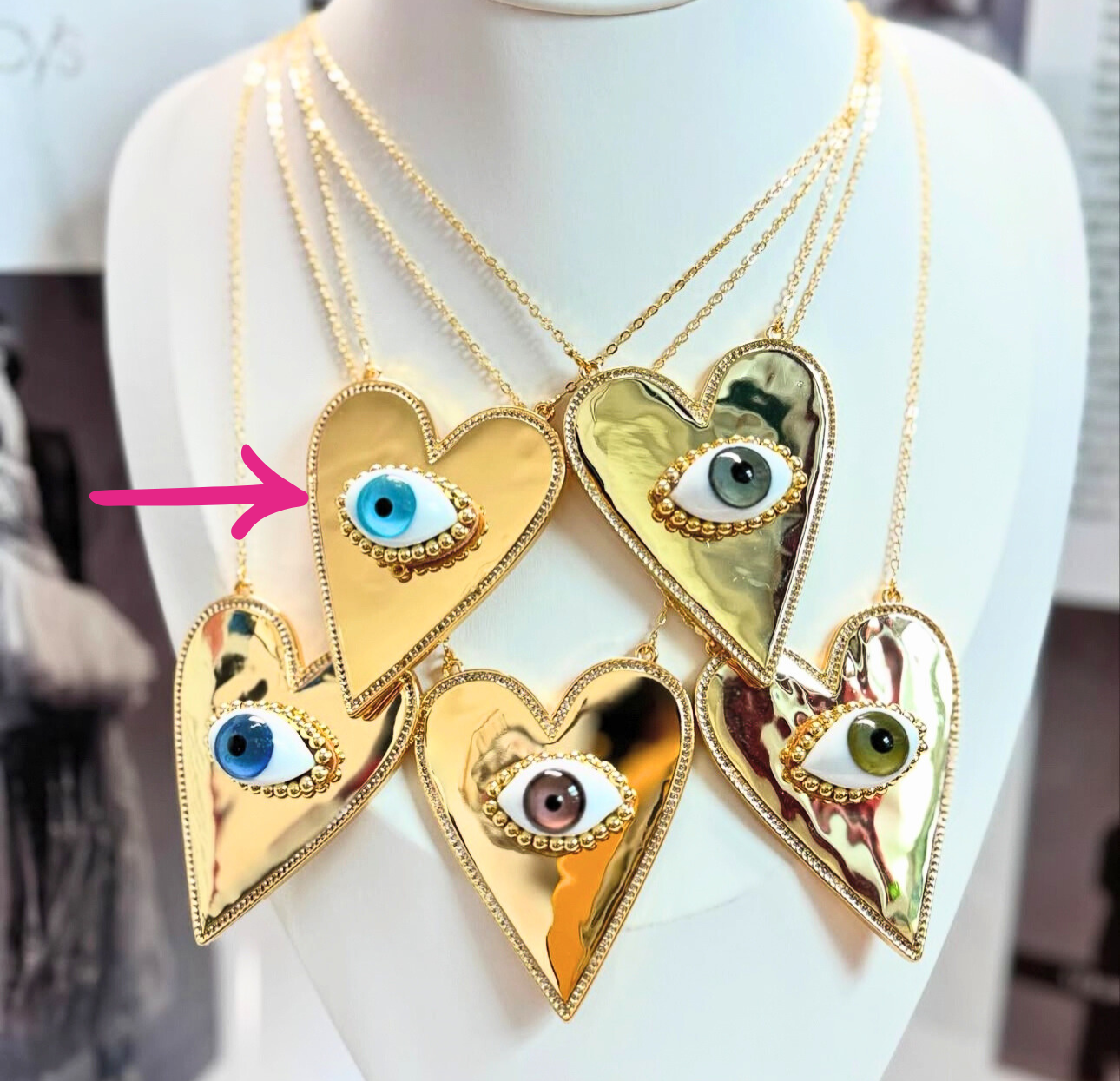 Collar corazón chuncky con ojo de cristal