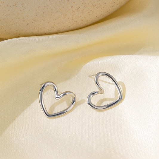 Aretes corazón contorno chico