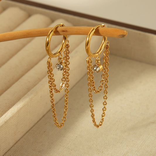Aretes largos capas