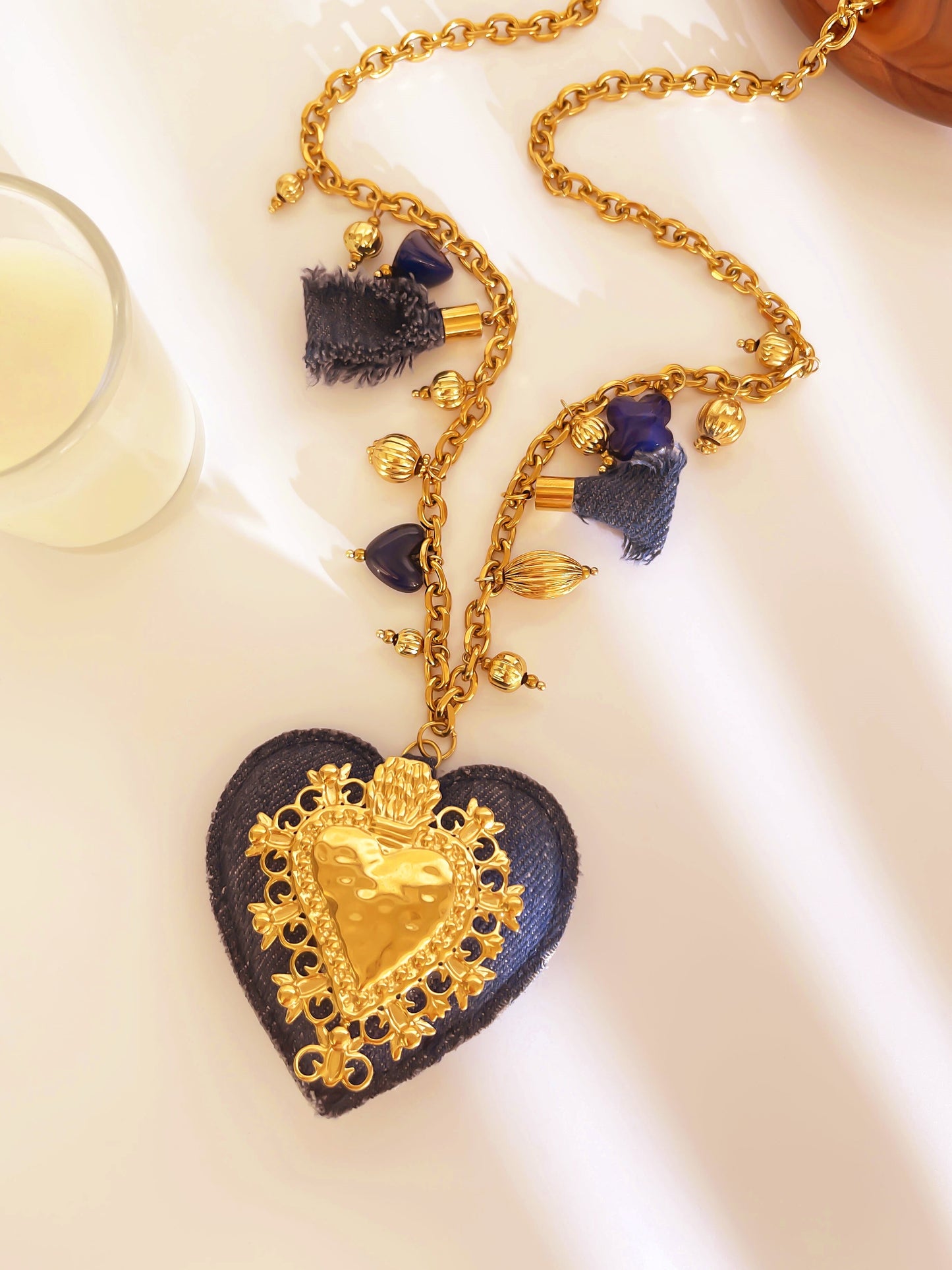 Collar súper largo corazón mezclilla