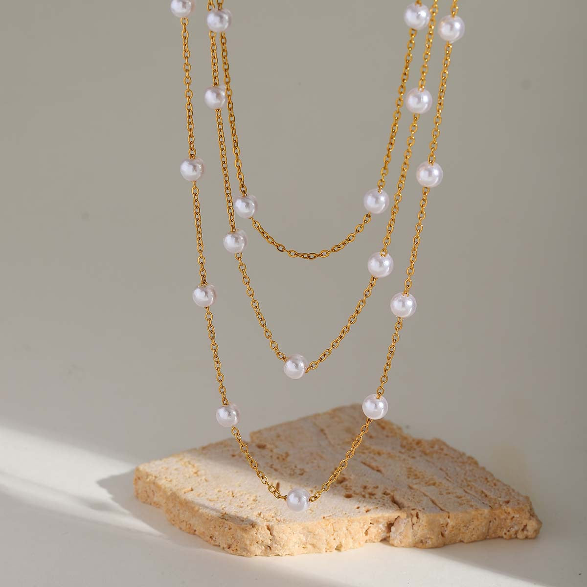 Collar capas de perlas