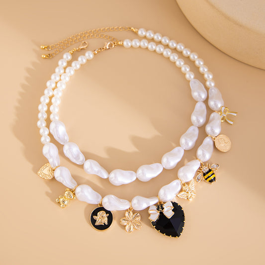 Collar doble de bichos aperlado