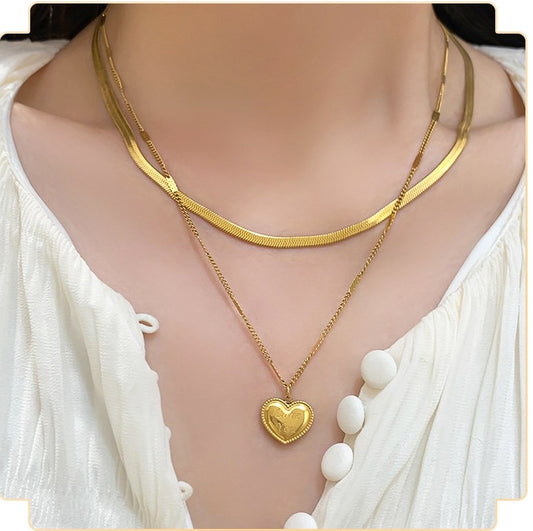 Collar doble corazón planchado