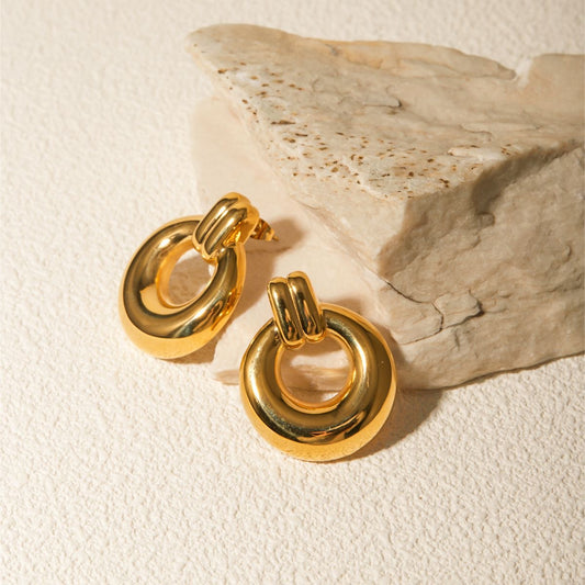 Aretes círculo elegante