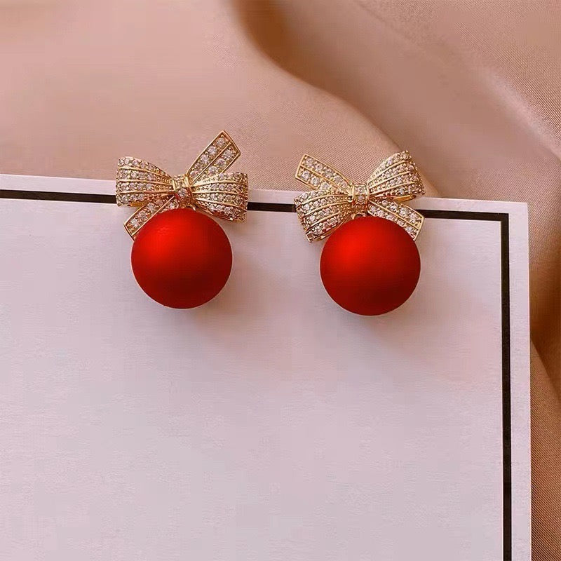 Aretes perla roja