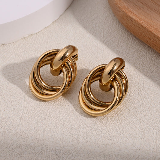 Aretes nudo