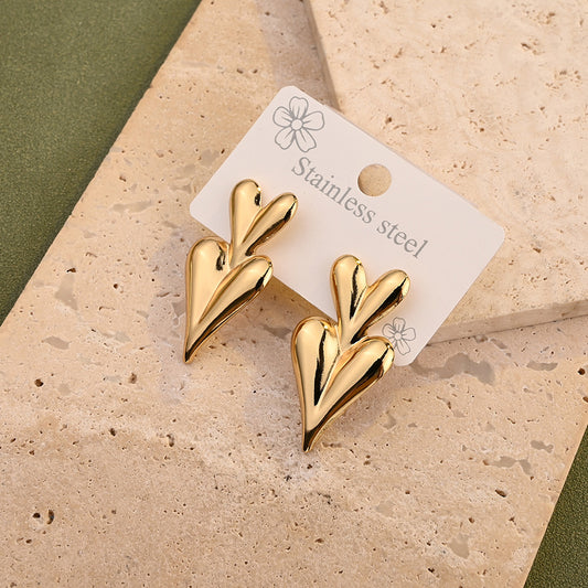 Aretes doble corazón picudo