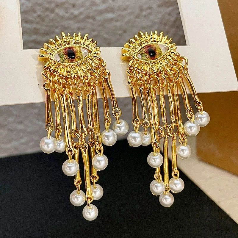 Aretes ojos glamurosos